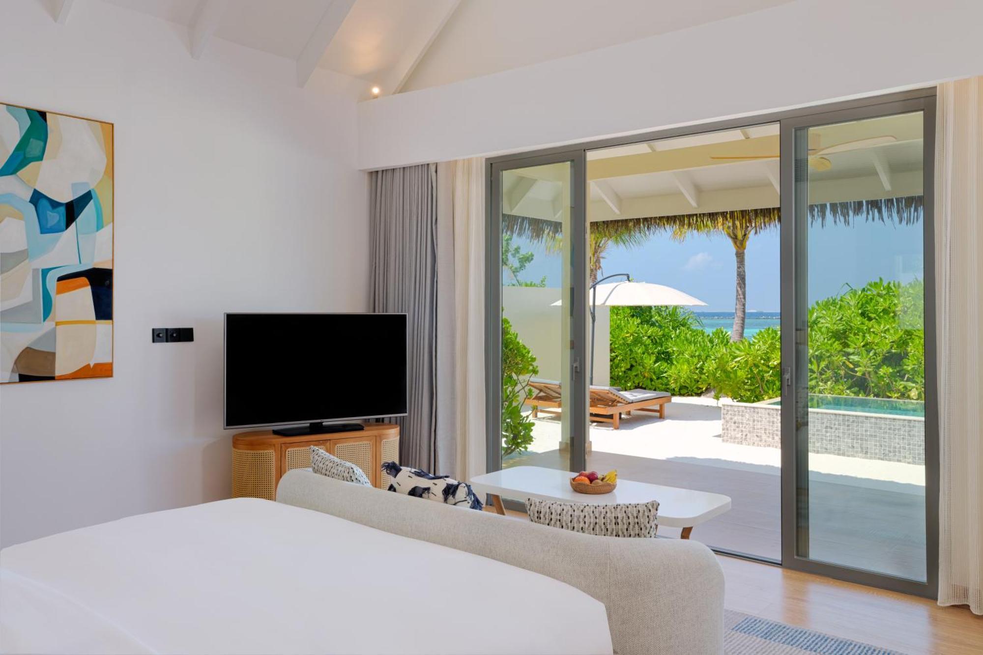 Beach Villa Pool & Kids Room
